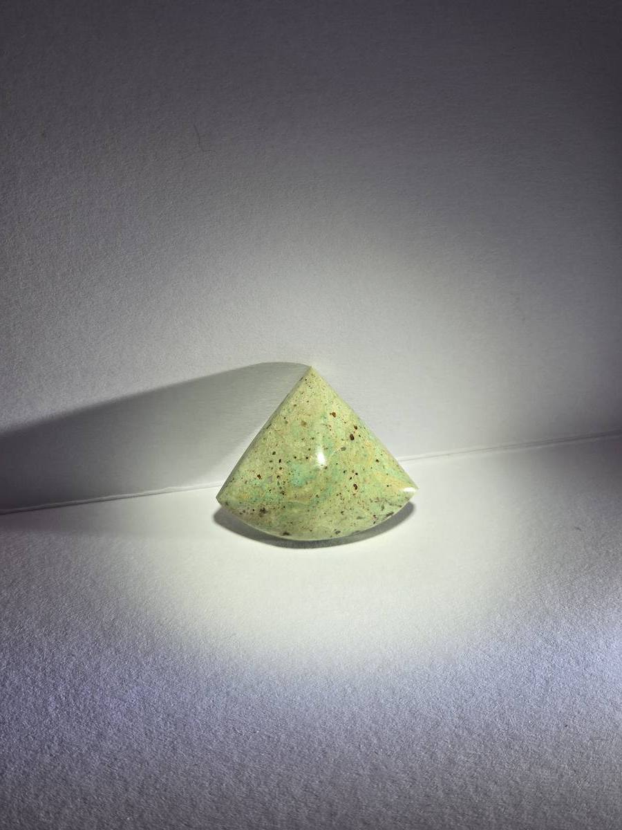 triangle kite chrysocolla in quartz — back