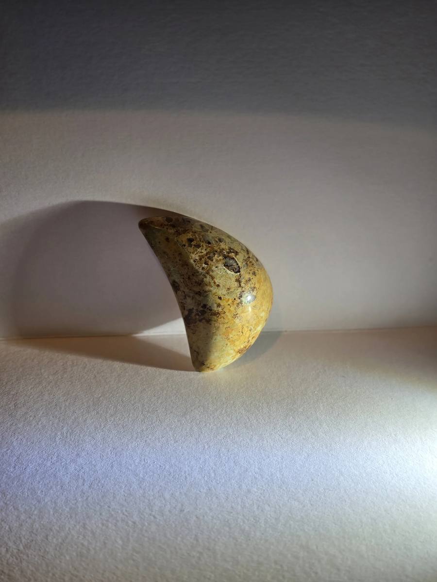 claw limonite chrysocolla — front