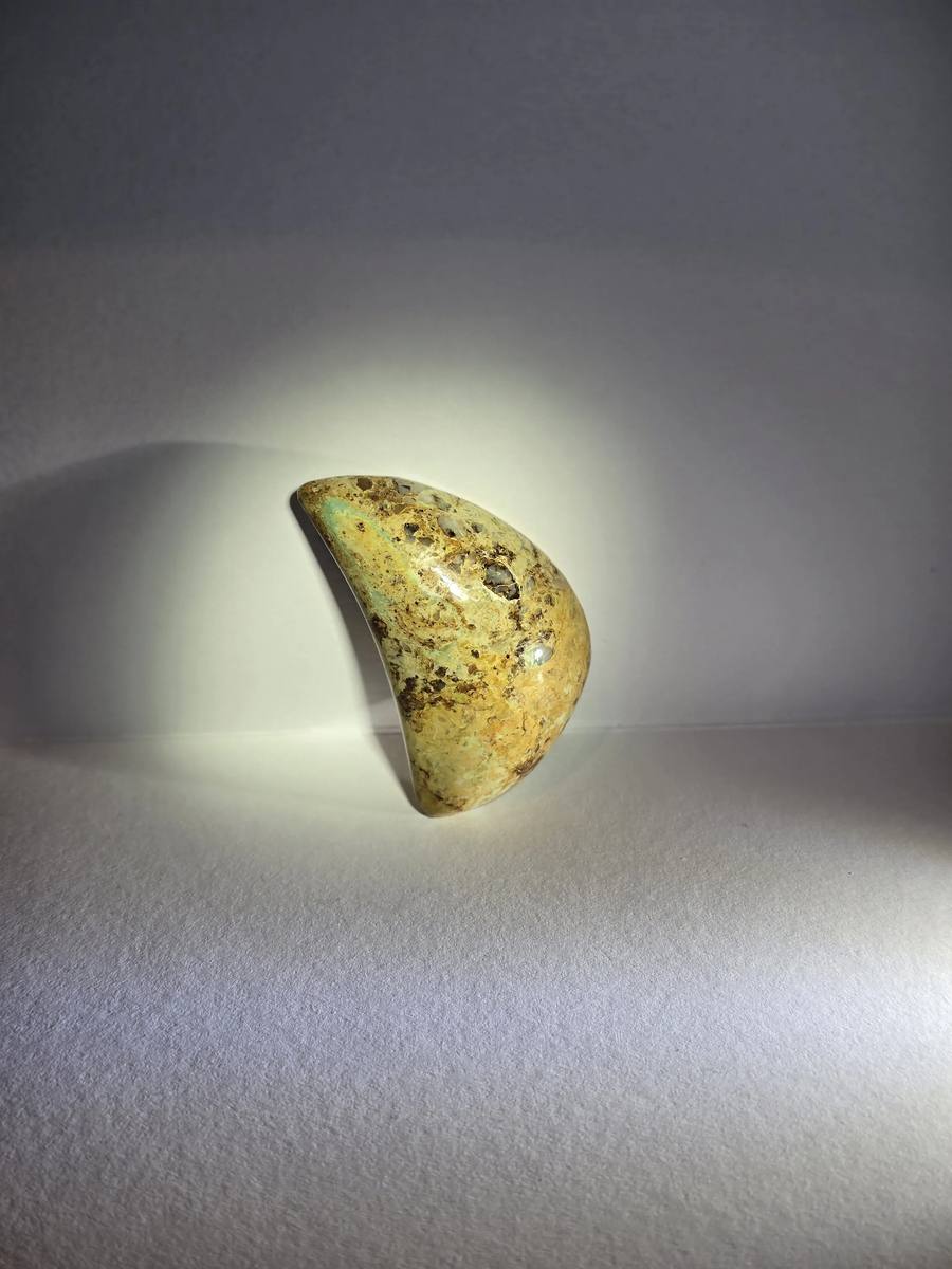 claw limonite chrysocolla — back