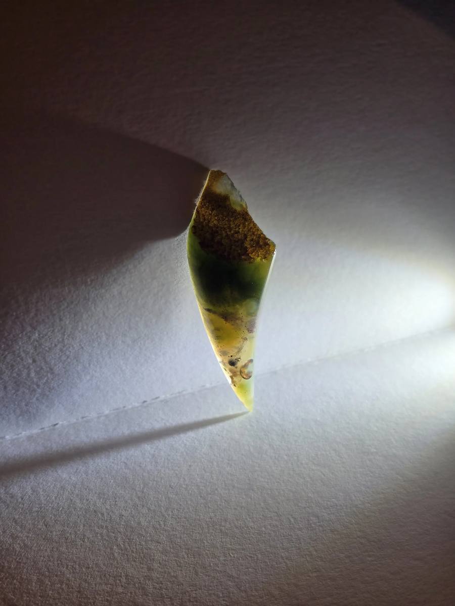 fang cut green ocean jasper live edge — front