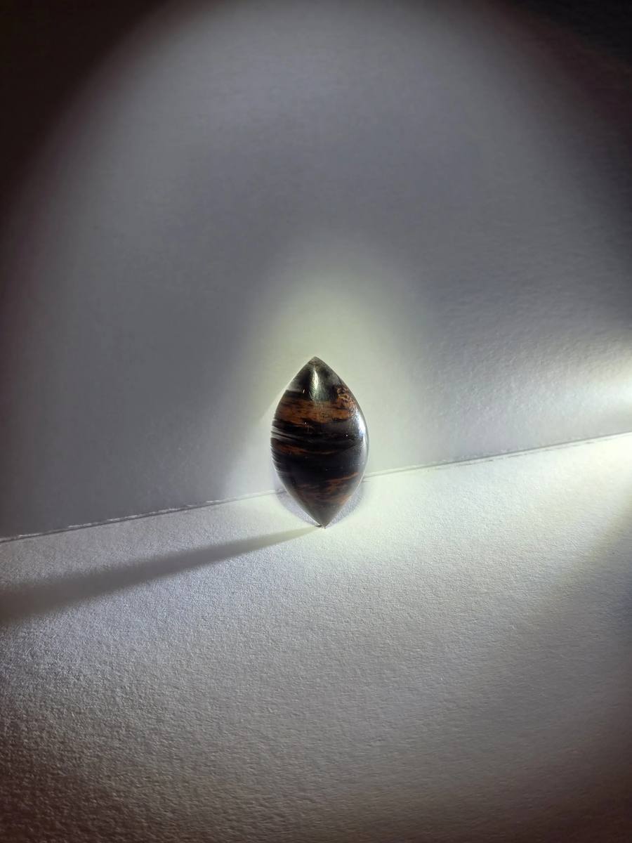 marquise mahogany obsidian — back